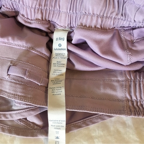 🎉Lululemon shorts. Excellent condition.🎉 - Picture 3 of 3